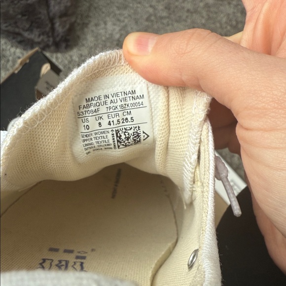 Converse - Picture 5 of 5